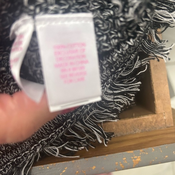 NWT LILLY PULITZER bow cardigan sweater. - Picture 11 of 16